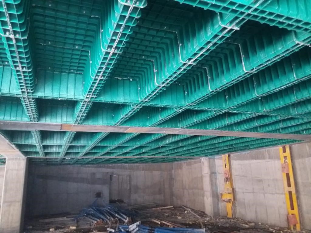 اجرای سازه‌ بتنی و مزیت استفاده از سقف وافل دراسکلت بتنی