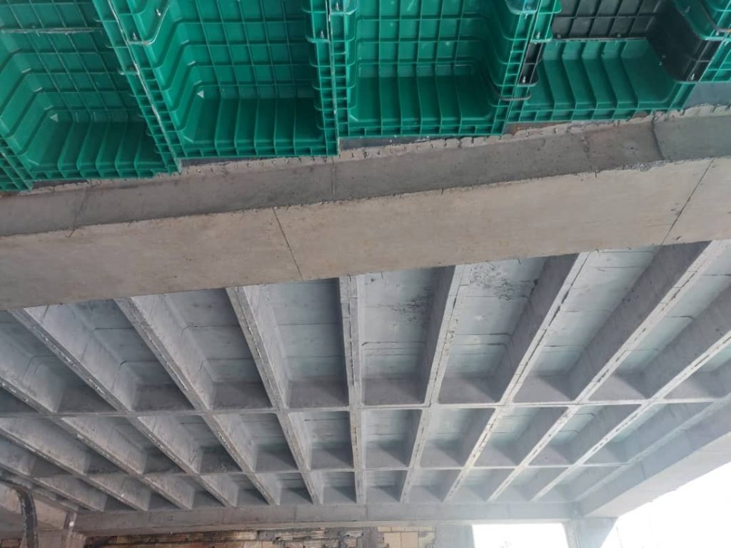 امکان مونتاژ و تبدیل قالب سقف گرین وافل هم به صورت یک طرفه و هم دو طرفه امکان مونتاژ و تبدیل قالب سقف گرین وافل هم به صورت یک طرفه و هم دو طرفه